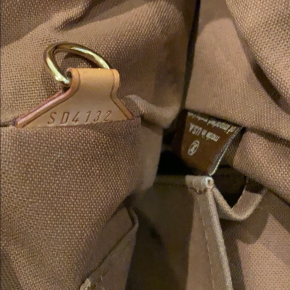 Louis Vuitton zipper bag TIVOLI GM - Picture 8 of 8